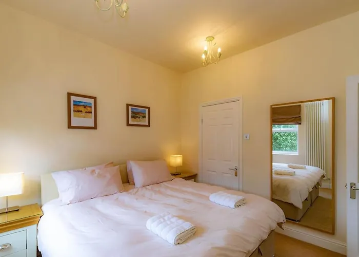 Park Crescent *